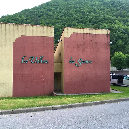 Maison D'une Avec Piscine Partagee Et Jardin Clos A Les Bains * 디뉴레뱅