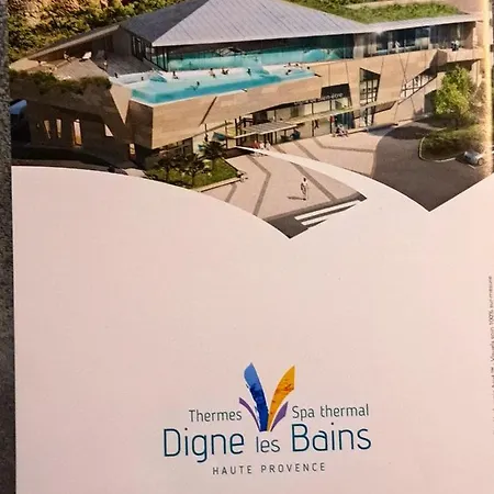 Maison D'une Avec Piscine Partagee Et Jardin Clos A Les Bains 디뉴레뱅